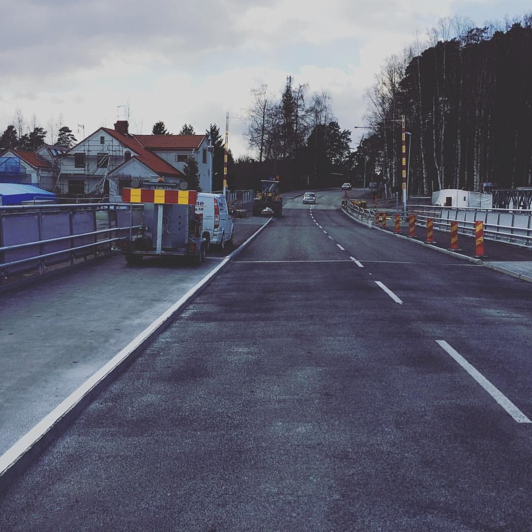 Country road painting
